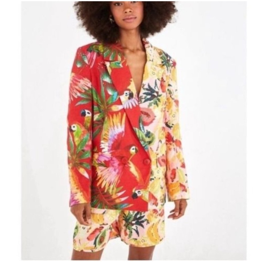 FARM Rio Multicolor Parrot Print Blazer